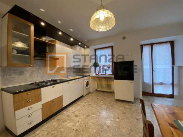 Foto STANZA in AFFITTO (ROVERETO) rif. ROVERETO FILIALE 1_STZ0034