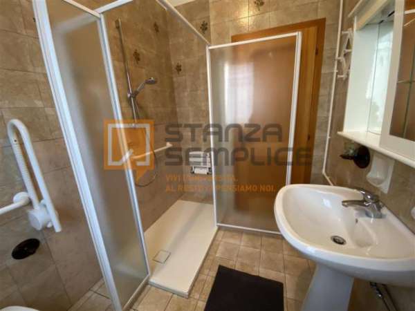 Foto STANZA in AFFITTO (ROVERETO) rif. ROVERETO FILIALE 1_STZ0060