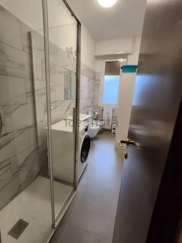 Foto stanza in affitto ad uso singolo, in appartamento condiviso a Trezzano (Milano)