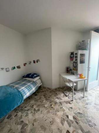 Foto Stanza in appartamento in affitto a Bologna
