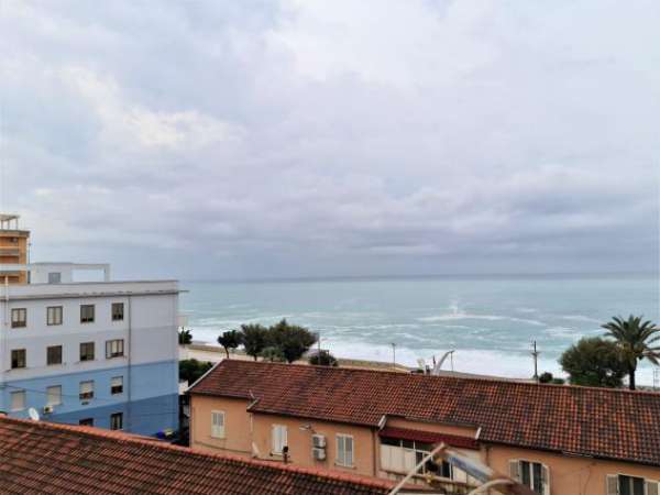 Foto Stanza in appartamento in affitto a Catanzaro