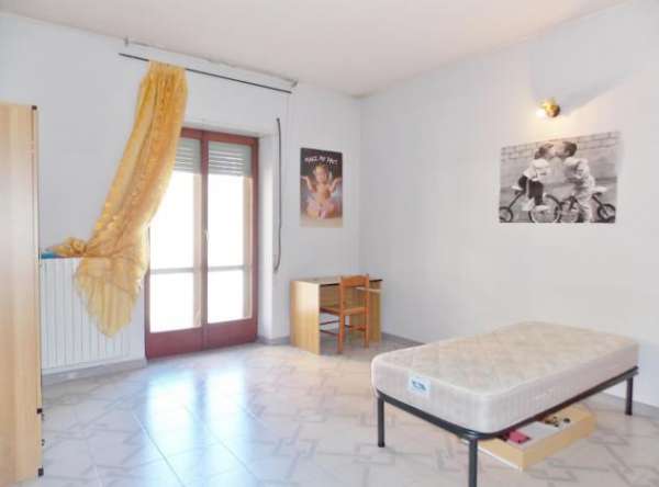 Foto Stanza in appartamento in affitto a Catanzaro