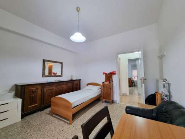 Foto Stanza in appartamento in affitto a Catanzaro