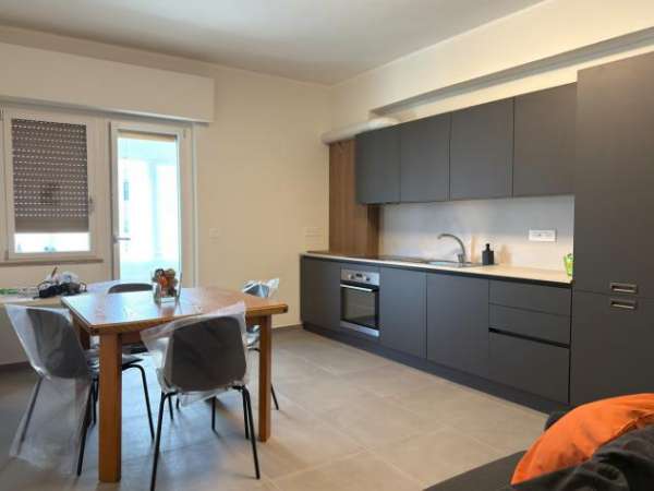 Foto Stanza in appartamento in affitto a Catanzaro