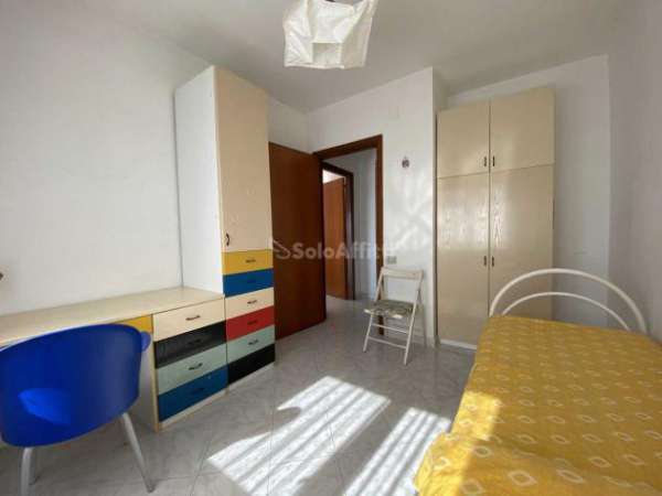 Foto Stanza in appartamento in affitto a Catanzaro