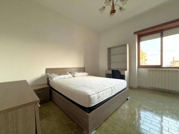 Foto Stanza in appartamento in affitto a Catanzaro