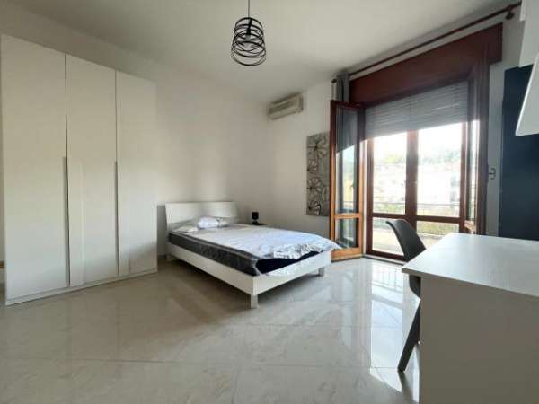 Foto Stanza in appartamento in affitto a Catanzaro