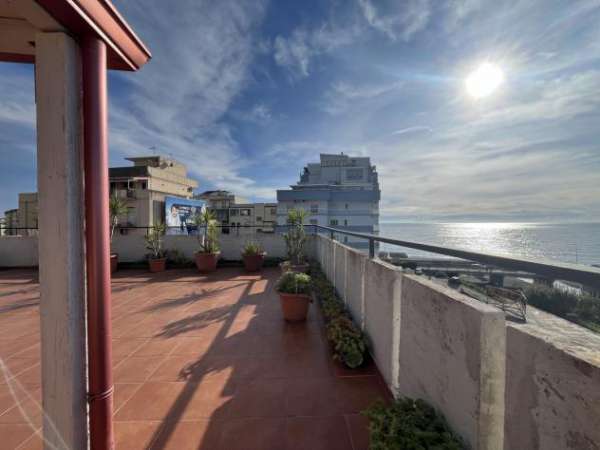 Foto Stanza in appartamento in affitto a Catanzaro