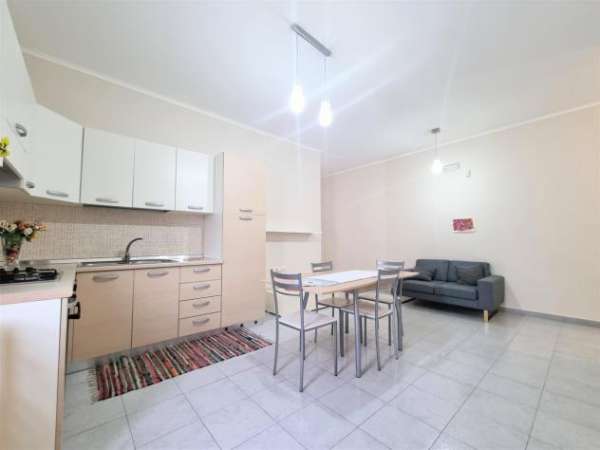 Foto Stanza in appartamento in affitto a Catanzaro