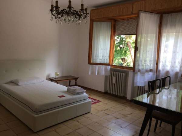 Foto Stanza in appartamento in affitto a Cesena