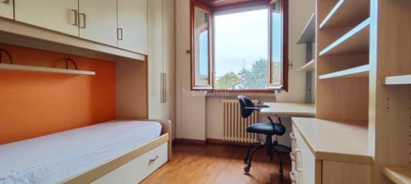 Foto Stanza in appartamento in affitto a Cinisello Balsamo, Piazza Gramsci
