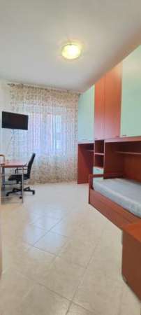 Foto Stanza in appartamento in affitto a Cinisello Balsamo