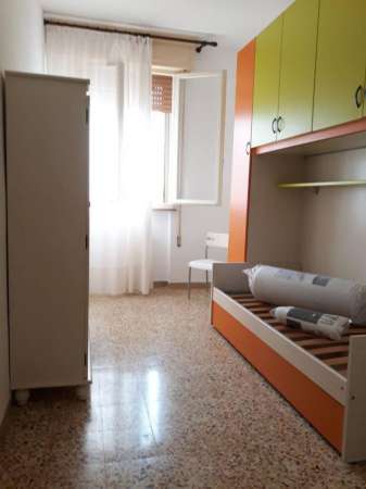 Foto Stanza in appartamento in affitto a Ferrara