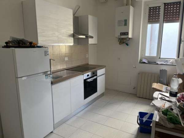 Foto Stanza in appartamento in affitto a Melzo
