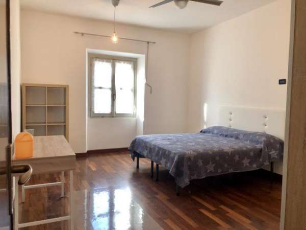 Foto Stanza in appartamento in affitto a Novara