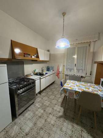 Foto Stanza in appartamento in affitto a Parma