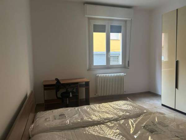 Foto Stanza in appartamento in affitto a Parma