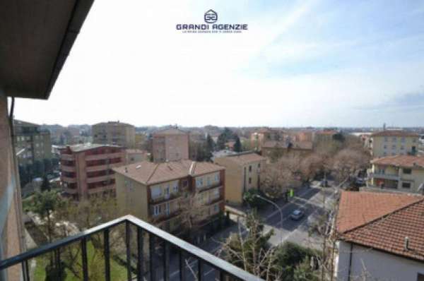 Foto Stanza in appartamento in affitto a Parma