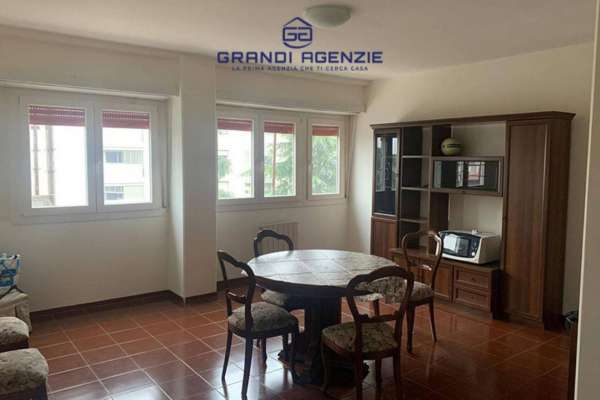 Foto Stanza in appartamento in affitto a Parma