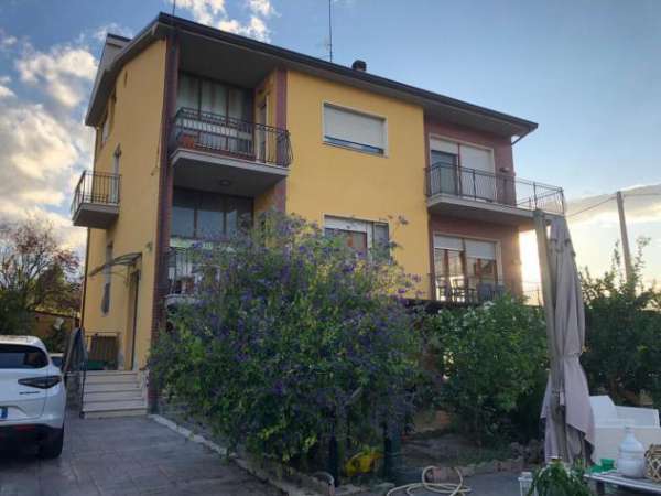 Foto Stanza in appartamento in affitto a Pescara, Zona Pineta