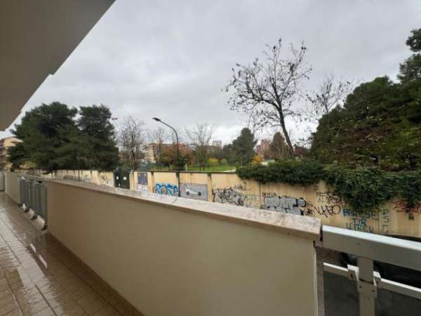 Foto Stanza in appartamento in affitto a Pescara