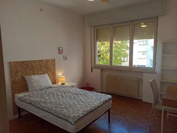 Foto Stanza in appartamento in affitto a Pordenone