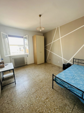 Foto Stanza in appartamento in affitto a Ravenna