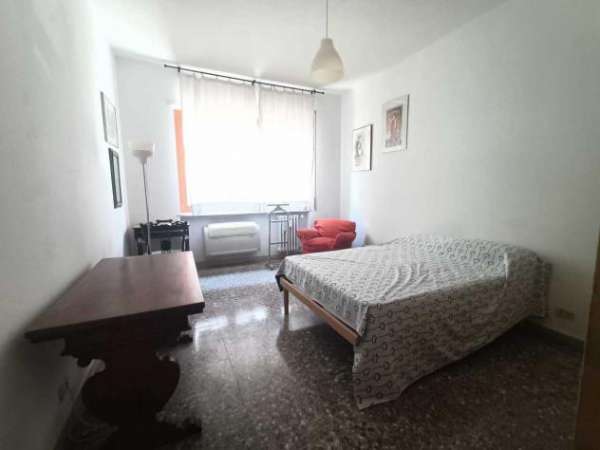 Foto Stanza in appartamento in affitto a Roma