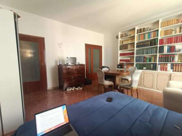 Foto Stanza in appartamento in affitto a Roma