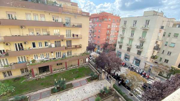 Foto Stanza in appartamento in affitto a Roma