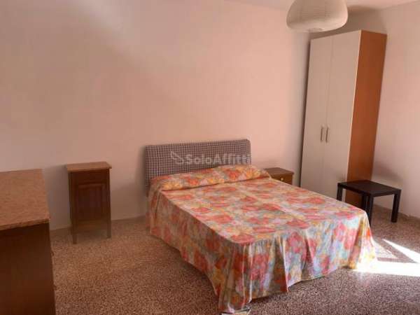 Foto Stanza in appartamento in affitto a Siena