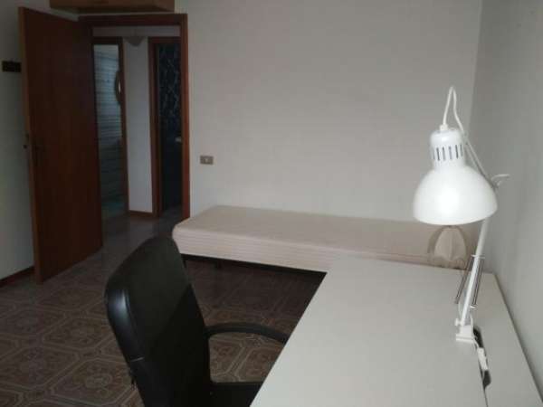 Foto Stanza in appartamento in affitto a Siena