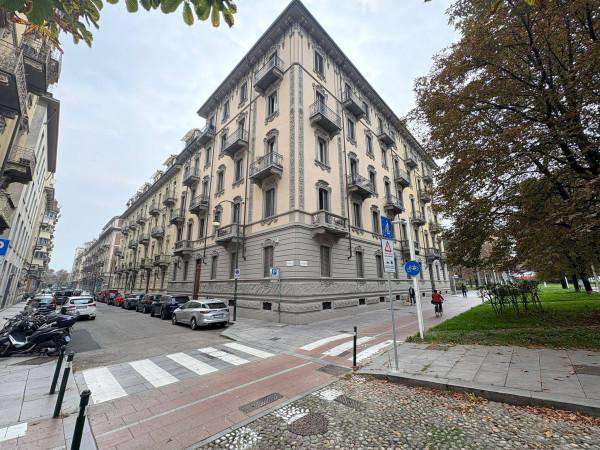 Foto Stanza in appartamento in affitto a Torino