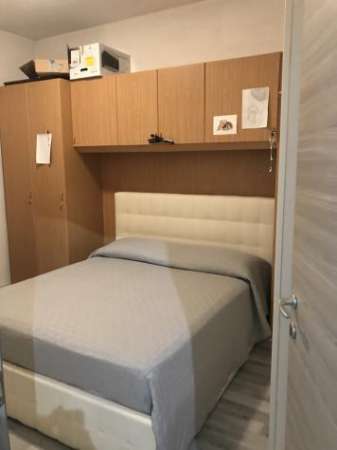 Foto Stanza in appartamento in affitto a Trento