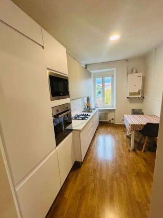 Foto Stanza in casa indipendente in affitto a Rovereto