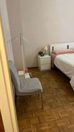 Foto Stanza in Corso Canonico Giuseppe Allamano, Torino di 120 m con 4 camere