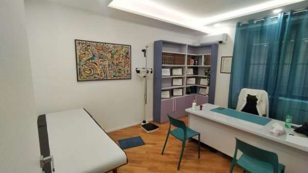 Foto Stanza in studio/ufficio medico/sanitario viale Parioli