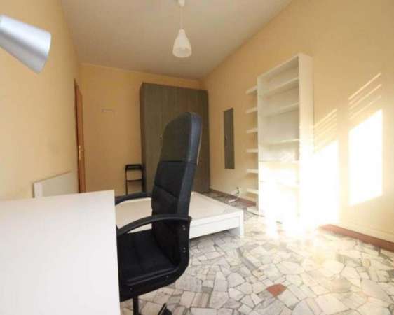 Foto Stanza in Via Giuseppe Bruschetti