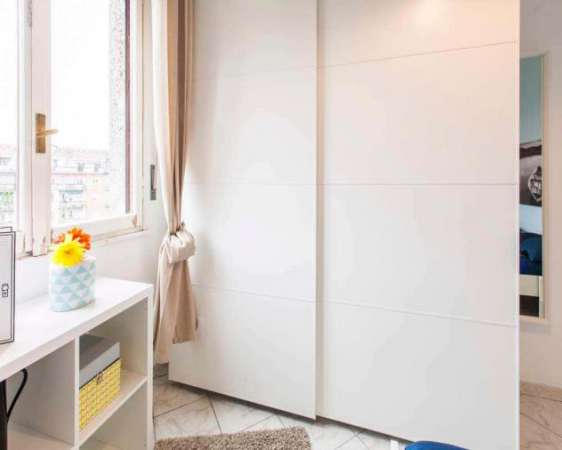 Foto Stanza in Via Salvatore Barzilai