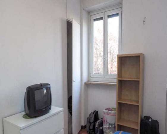 Foto Stanza in Via Vincenzo Giordano Orsini