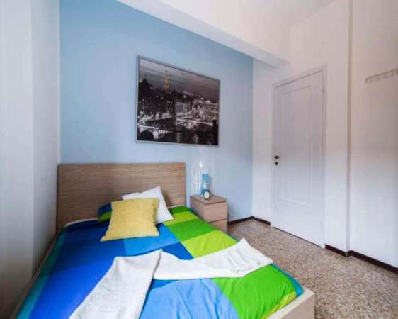 Foto Stanza in Viale Carlo Espinasse