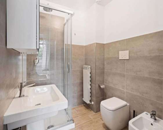 Foto Stanza in Viale Legioni Romane