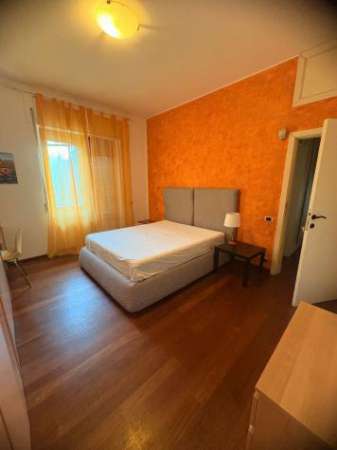Foto Stanza in villa in affitto a Pescara
