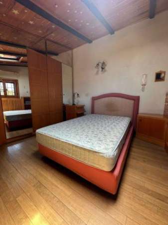 Foto Stanza in villa in affitto a Roma
