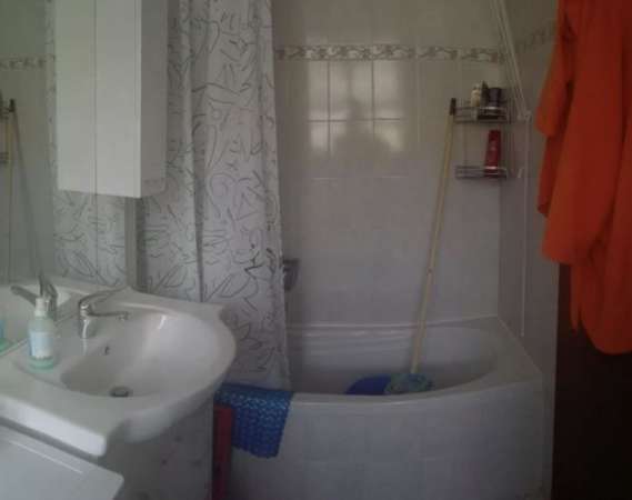 Foto Stanza in zona Gorla con balcone e giardino libera ora!