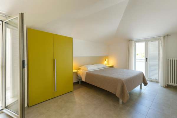 Foto Stanza Luminosa Vicino al Mare[RN_TRN41-14_D14/S]