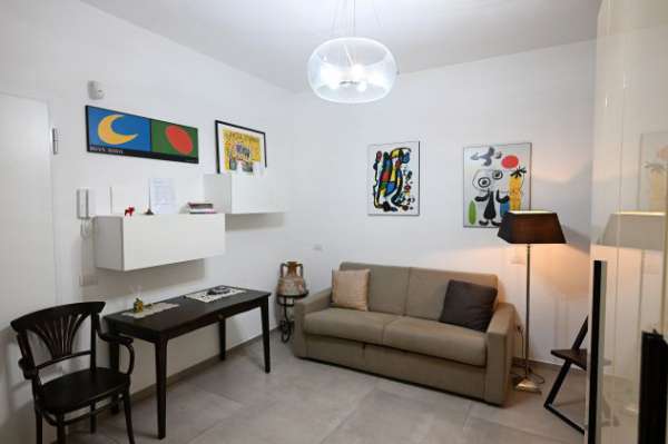 Foto Stanza Matrim. con bagno interno - Centralissima