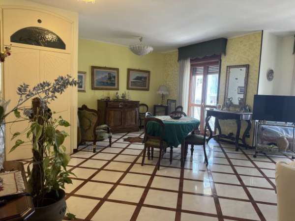 Foto Stanza matrimoniale uso singola