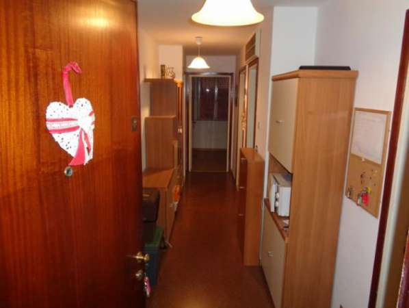 Foto Stanza matrimoniale uso singolo in appartamento arredato Via Alfieri