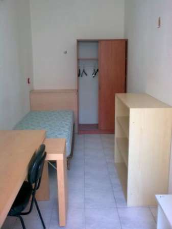 Foto Stanza per studentessa femmina Trieste via Coroneo 37